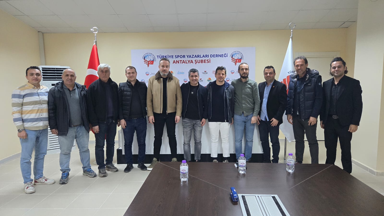 Boztepe Ve Belözoğlu’ndan TSYD Antalya Şubesi’ne Ziyaret