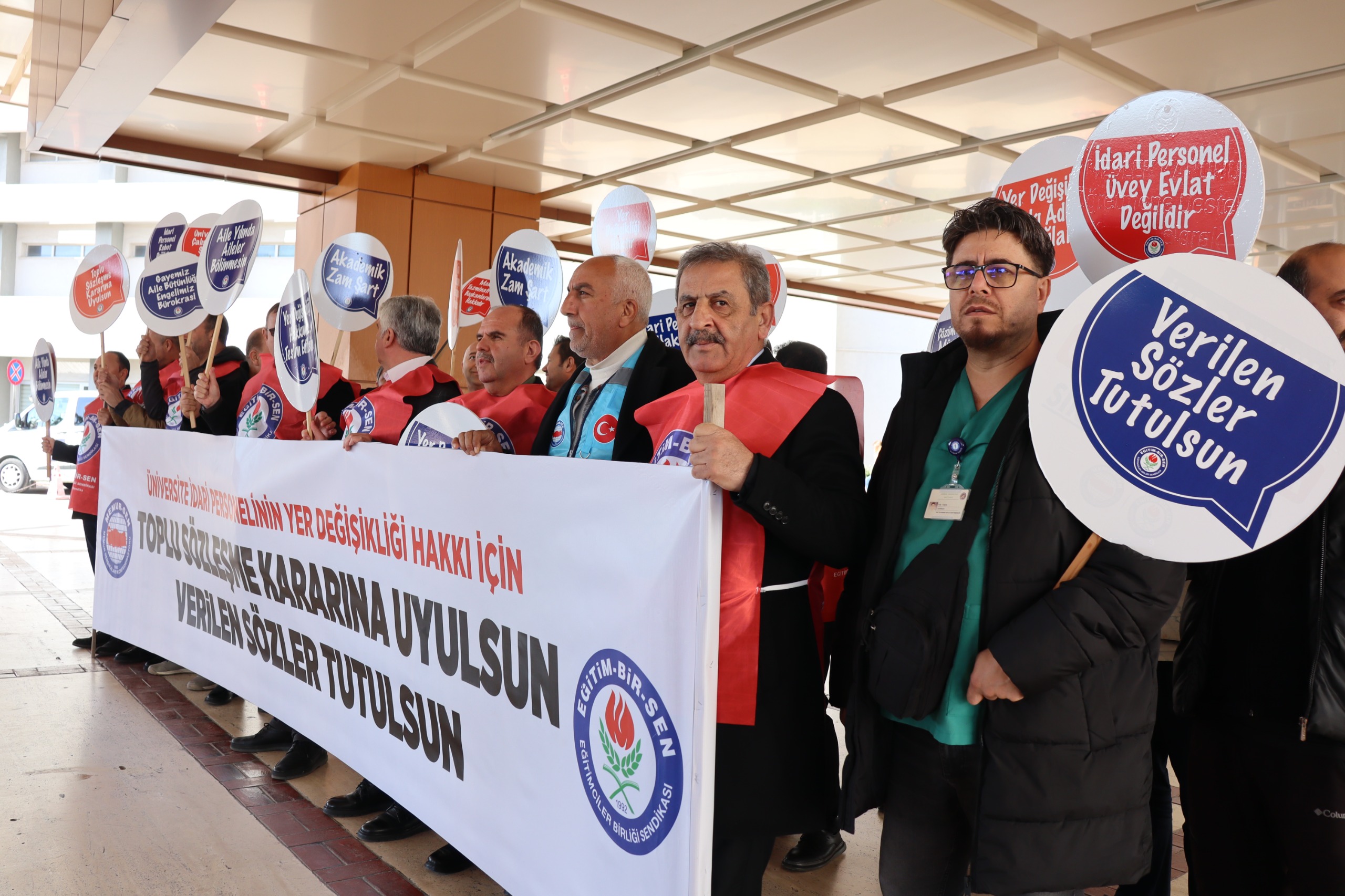 "Üniversite İdari Personeline Yer Değişikliği Hakkı Tanınmalı"