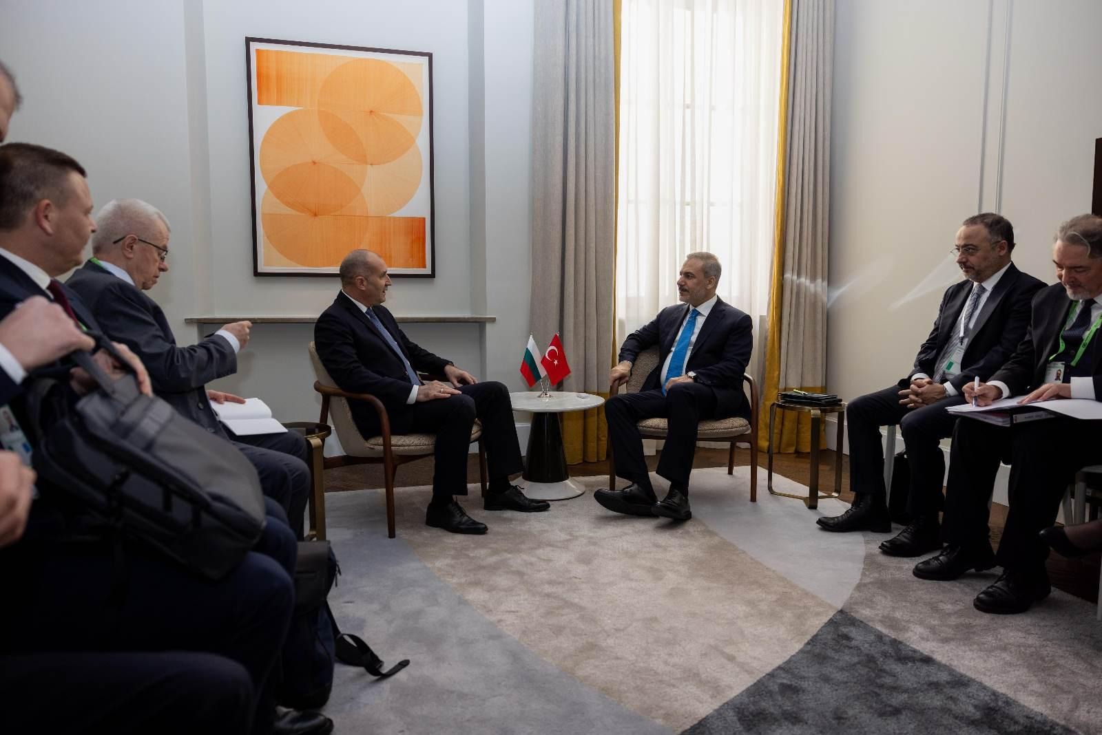 Bakan Fidan, Bulgaristan Cumhurbaşkanı Radev ile Görüştü