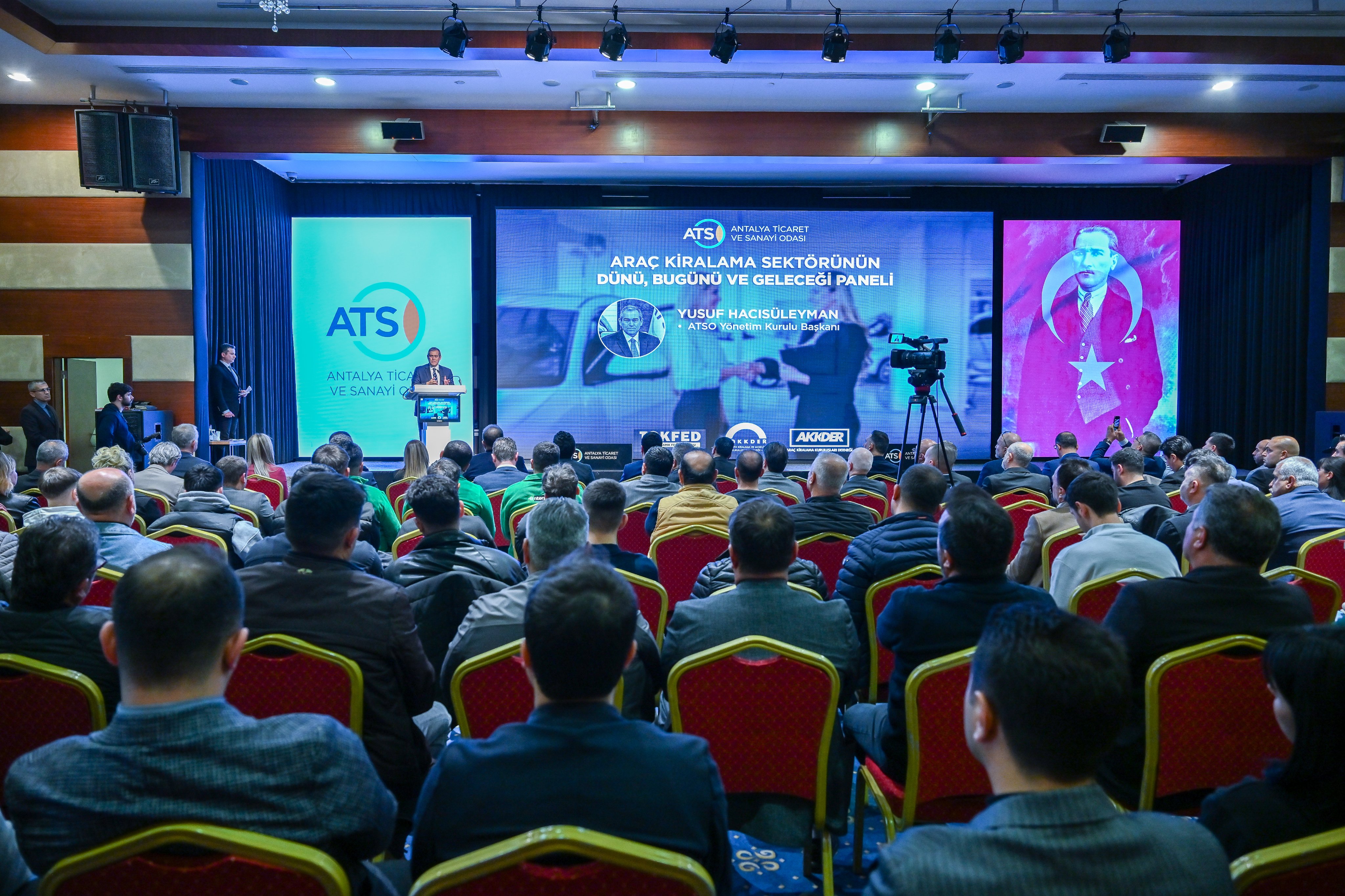 Antalya’da Araç Kiralama Sektörü Paneli: “Geleceğe Hazırlanıyoruz”