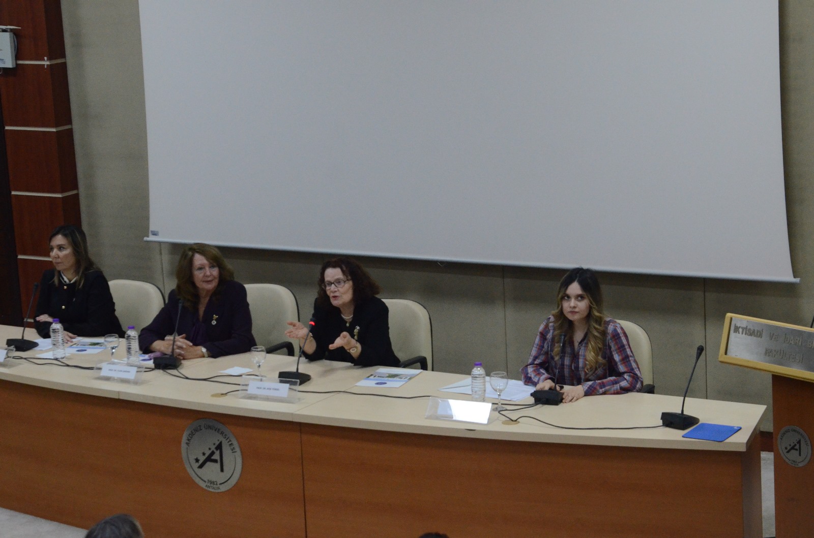 Akdeniz Üniversitesi’nde: Fikirler ve Liderler Buluştu