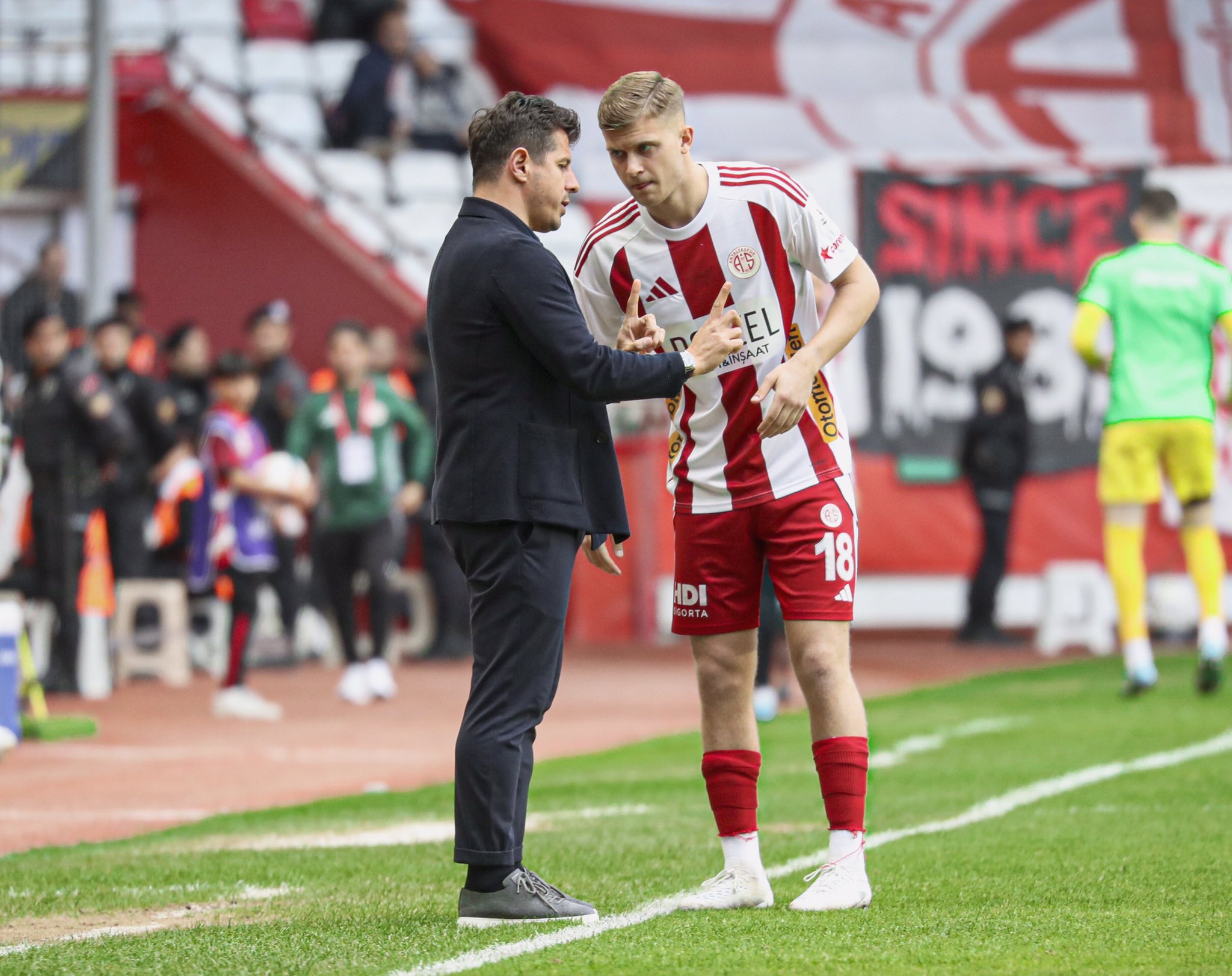 Antalya’da İlk Yarı Gol Sesi Çıkmadı! Antalyaspor: 0- Çaykur Rizespor: 0