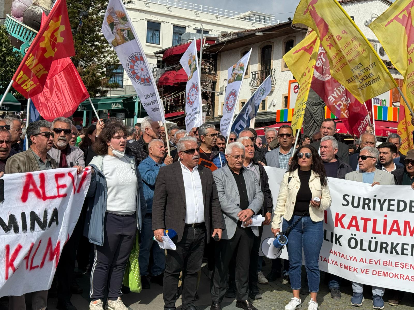 Suriye'deki Alevi Katliamlarına Tepki: "Mazlumların Sesi Olalım"