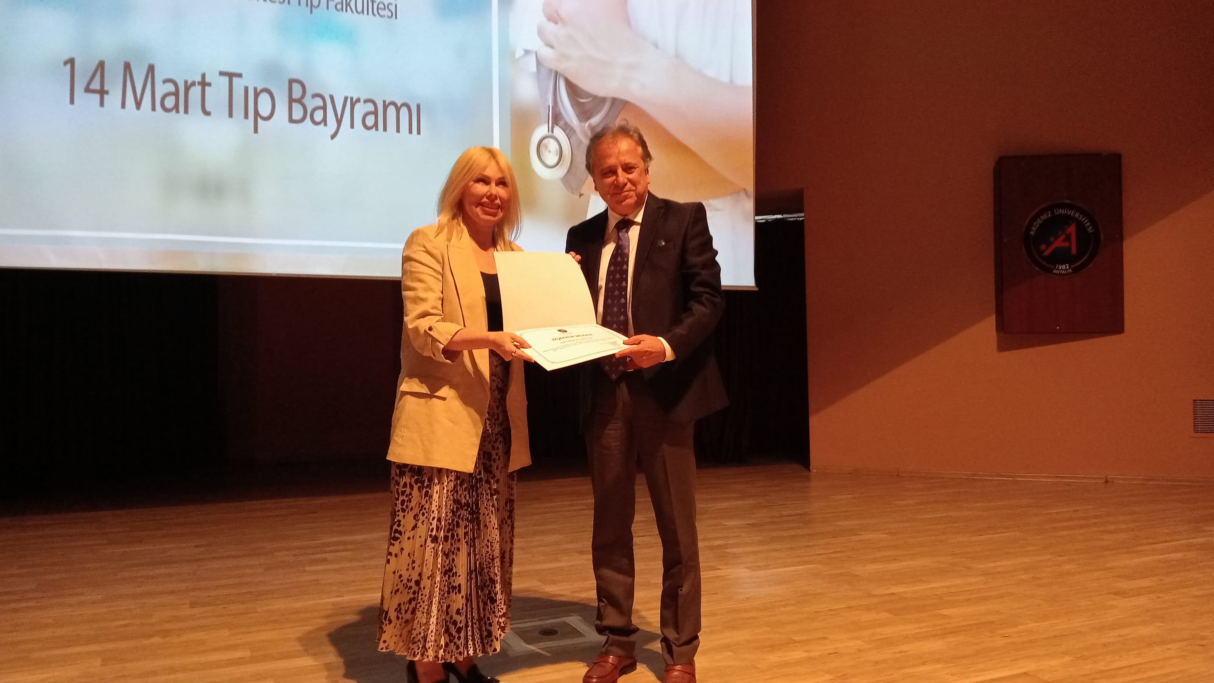 Akdeniz Üniversitesinde 14 Mart Tıp Bayramı programı düzenlendi