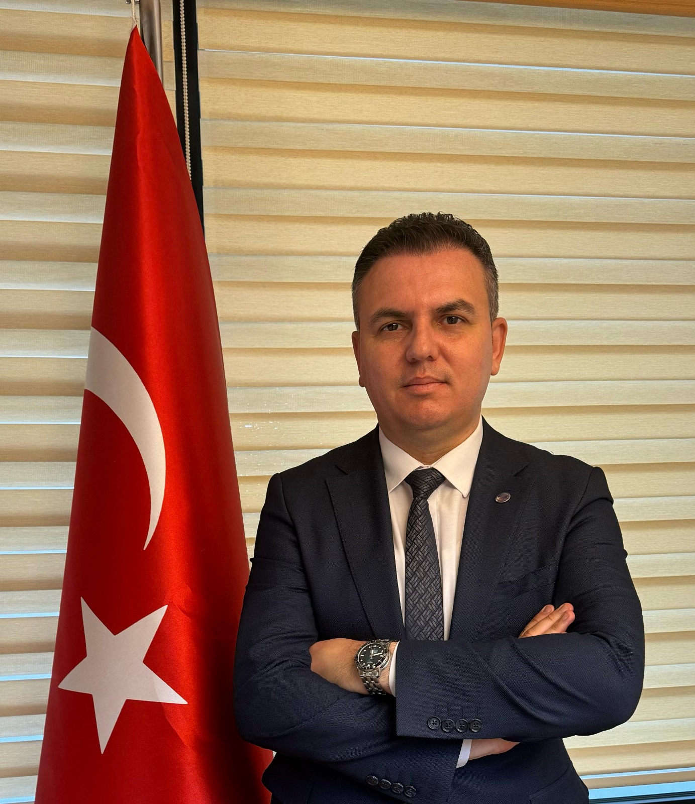 Başkan Tat: “Elektrikli Araç Şarj Altyapısı İçin Acil Önlem Alınmalı!”