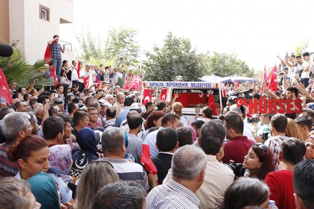 “KARDEŞİM HAKKINI HELAL ET”