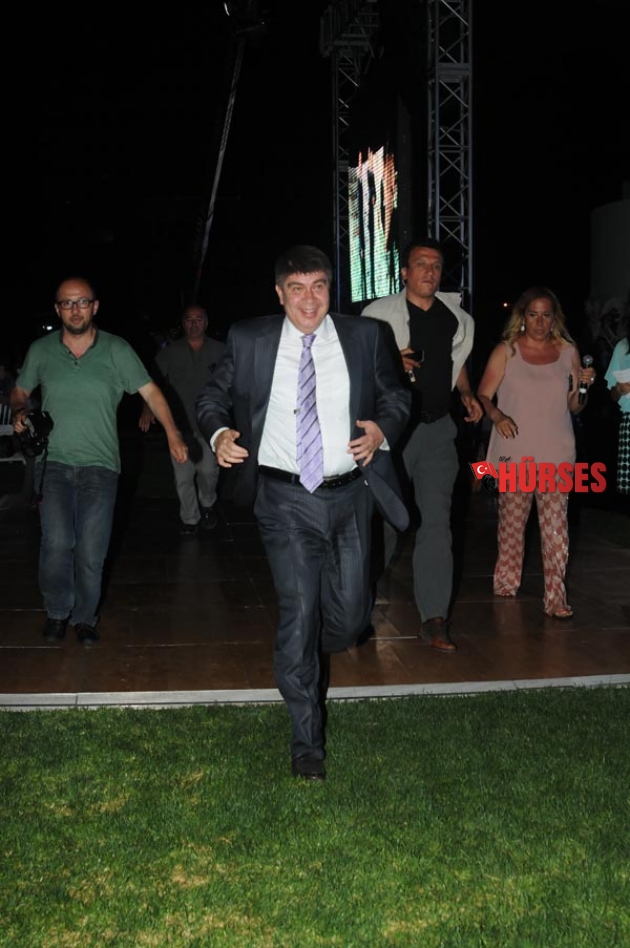 BAŞKAN NEREYE KOŞUYOR?