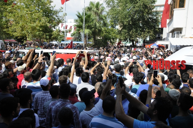 BARIŞ'I ŞEHİT VERDİK