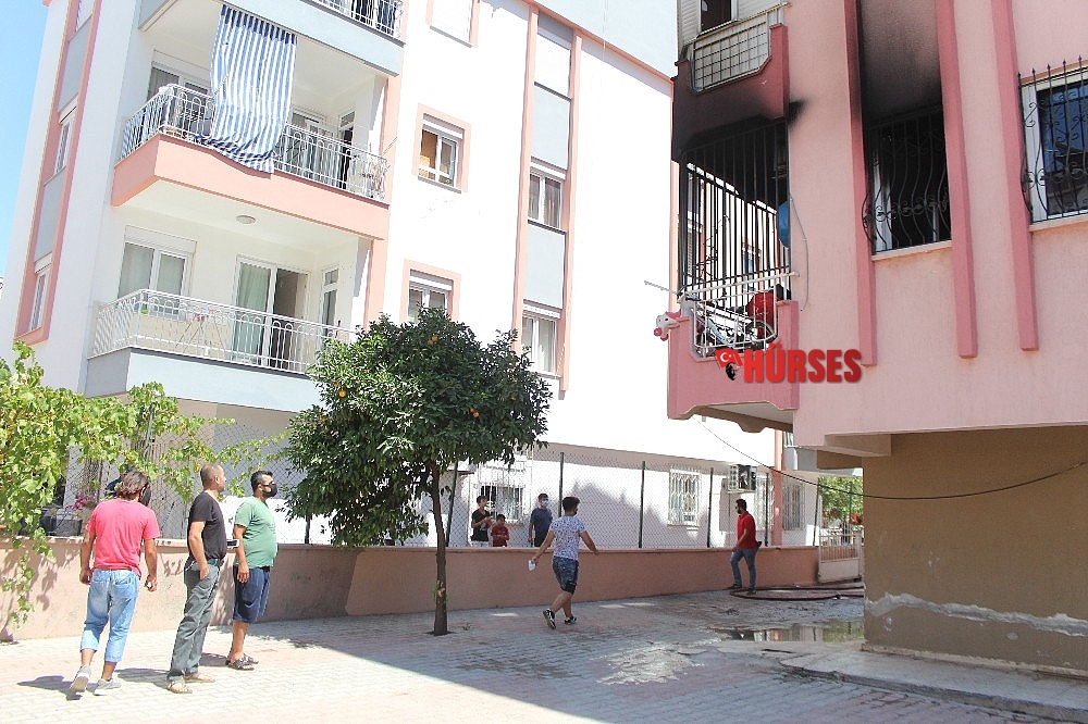 Antalya'da görme engelli vatandaş 4 çocuğu yangından kurtardı
