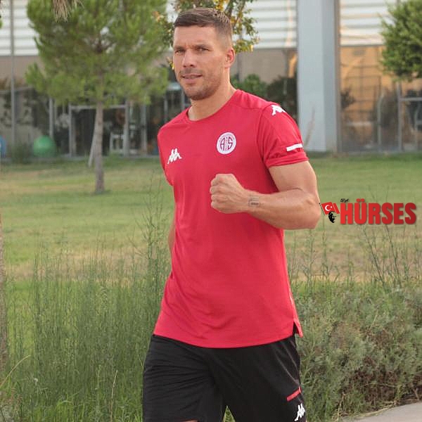 Antalyaspor'da Podolski seferberliği