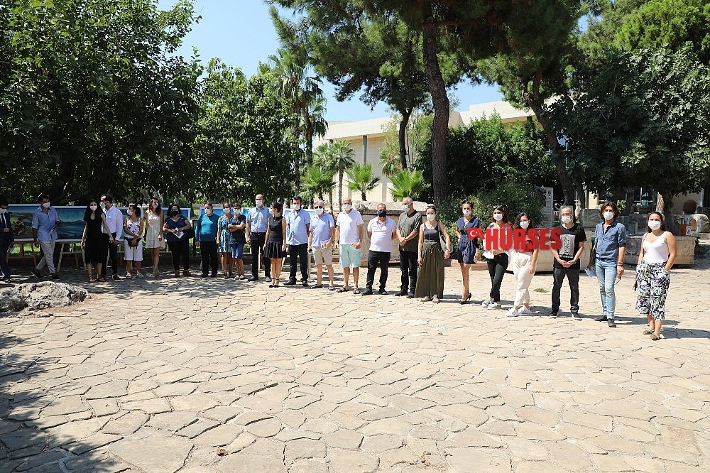 'Apollo'dan Athena'ya Antik Kentler ve Endemik Çiçekler' sergisi