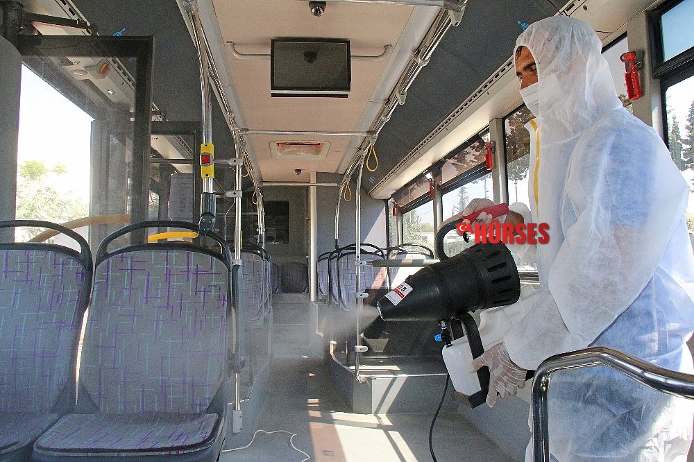 Büyükşehir Belediyesi toplu taşıma araçlarını her gün temizleniyor
