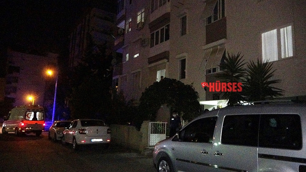Evinde ölü bulundu