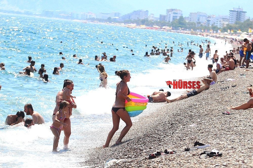 Kent Konseyi Turizm Grubu Başkanı Yavuz: "Antalya sezonu 4 buçuk milyon turistle kapatabilir"