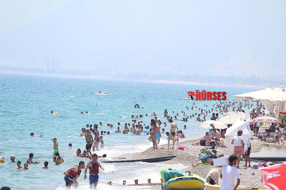 Kent Konseyi Turizm Grubu Başkanı Yavuz: "Antalya sezonu 4 buçuk milyon turistle kapatabilir"