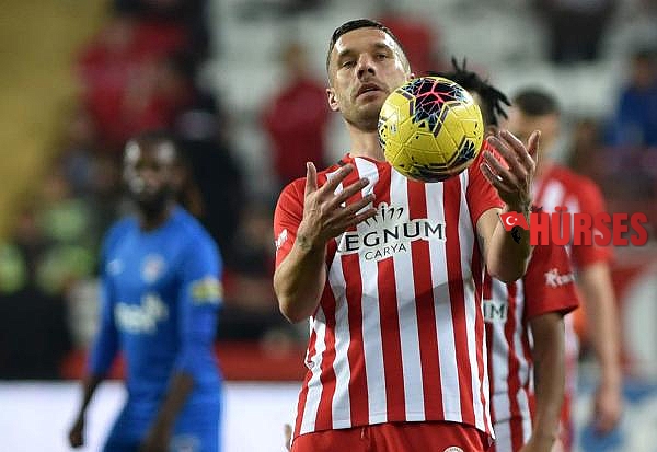 Podolski, güç depoluyor