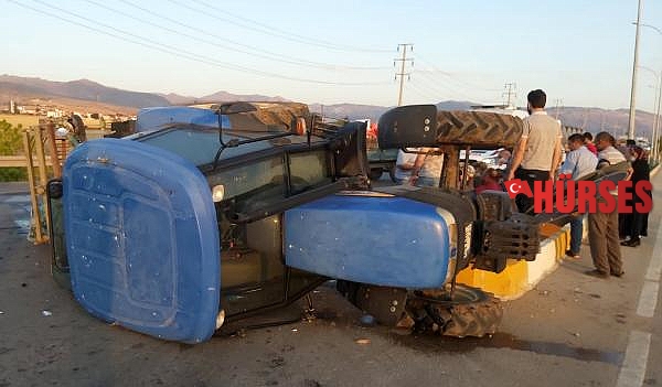 Sandıklı'da zincirleme kaza: 4 yaralı