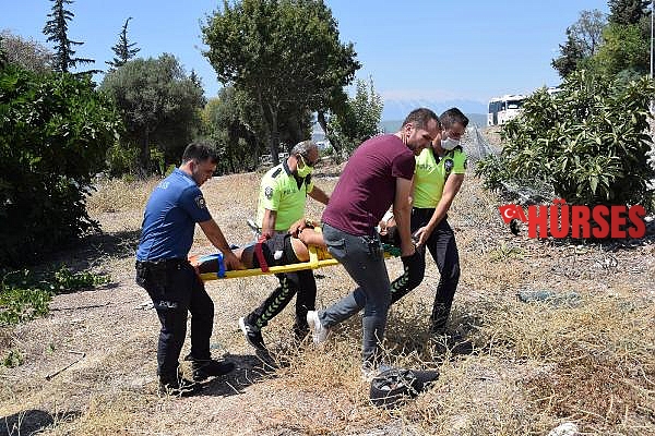 Takla atan otomobilin sürücüsü yaralandı