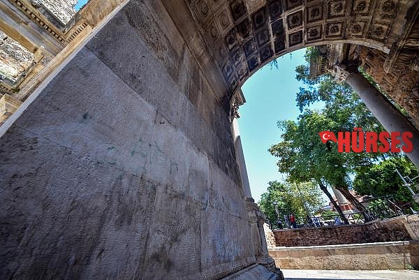 Tarihe 'aşk' saygısızlığı