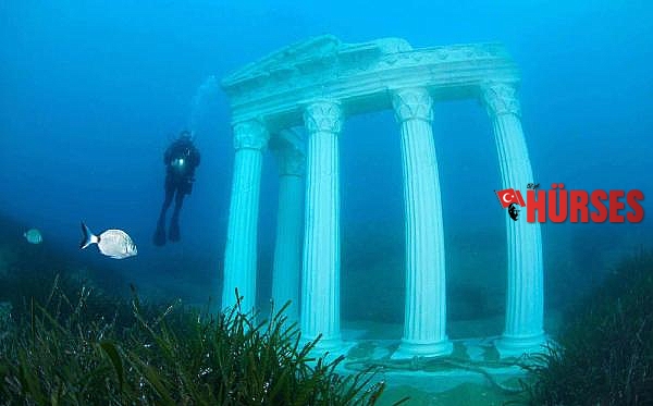 Turistler, Antalya'nın su altı zenginliklerini keşfediyor