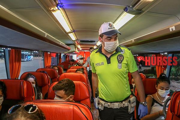 Antalya'da otobüs ve taksilere korona denetimi