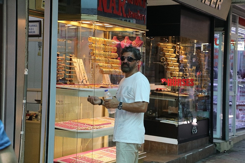 Polise "Bizi mi seçtiniz" dedi, 900 TL'lik cezadan kurtulamadı