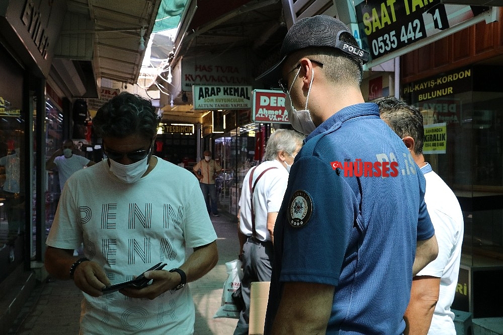 Polise "Bizi mi seçtiniz" dedi, 900 TL'lik cezadan kurtulamadı