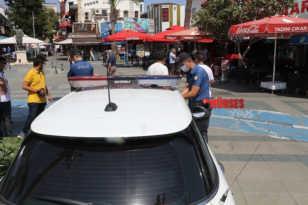 Polise "Bizi mi seçtiniz" dedi, 900 TL'lik cezadan kurtulamadı