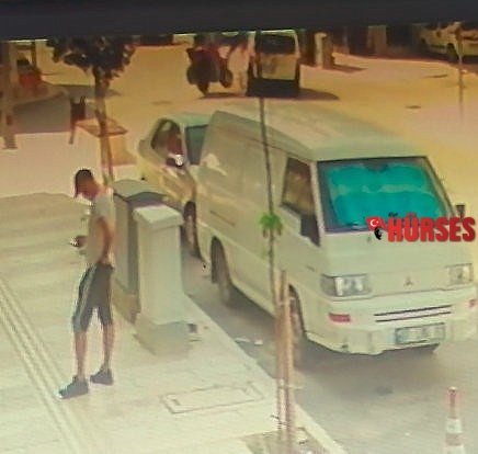 Ticari araca çarpan ATV sürücüsü ölümden döndü