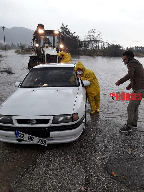 Başkan Topaloğlu, vatandaşın yanında yer aldı