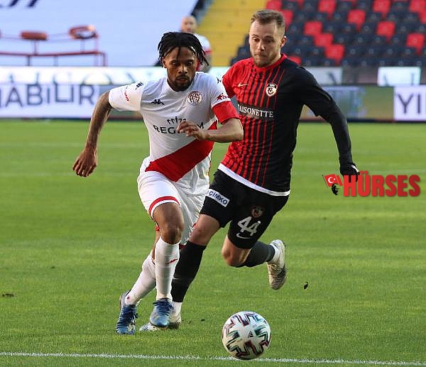Antalyaspor'un maçlarında 2 ve daha az gol atılıyor