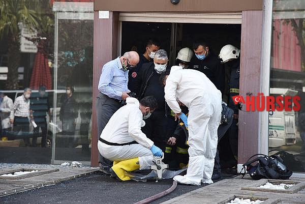 İş yerinde çıkan yangında dumandan zehirlenerek öldü