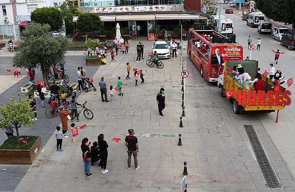 Kaş ve Demre'de 23 Nisan coşkusu