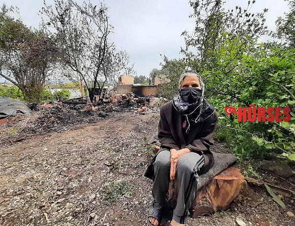 Kızını ziyaretteyken, evi yandı