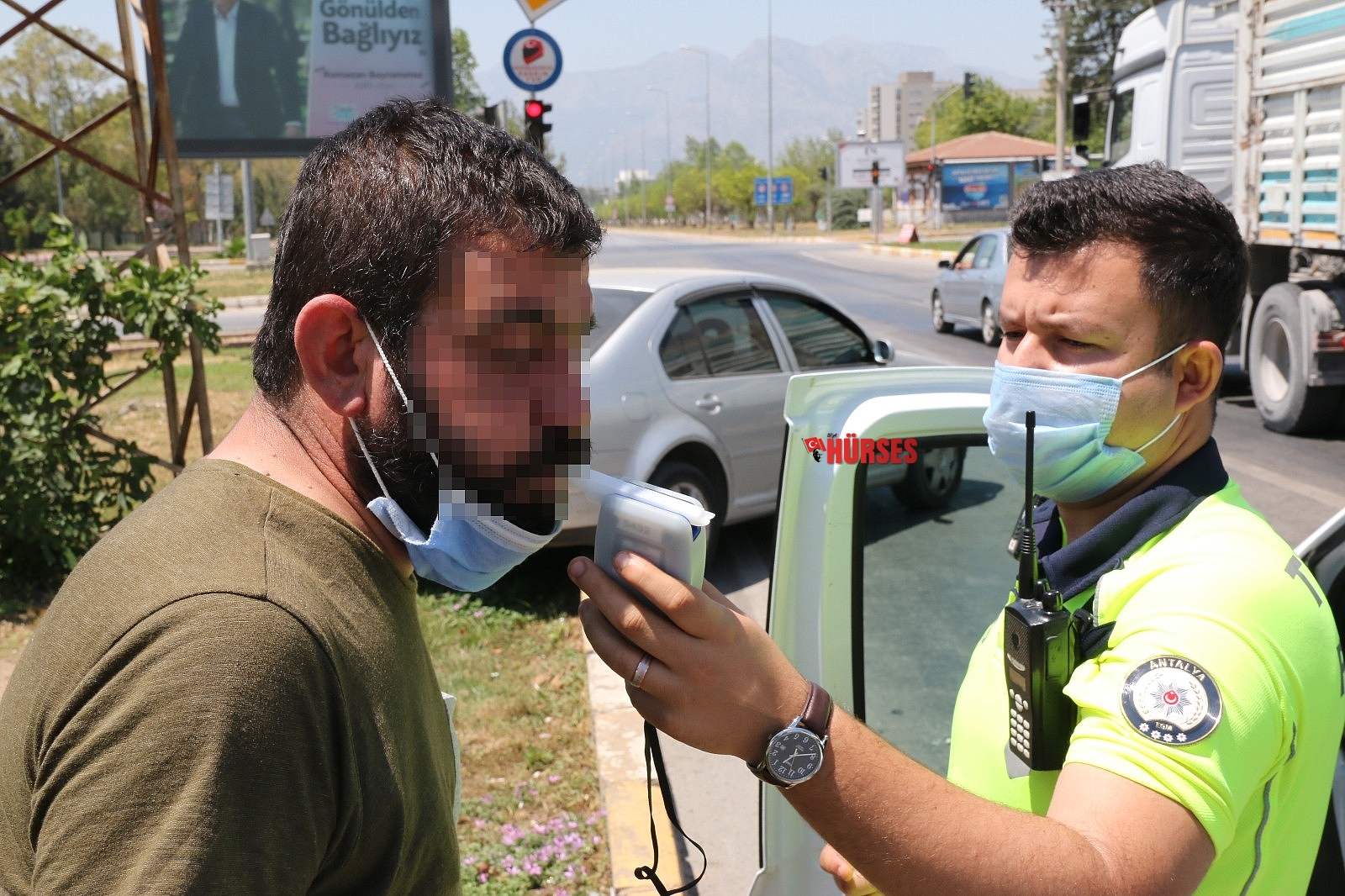 368 promil alkollü sürücünün aracı refüje çıktı, 'Hatalı ben değilim' dedi