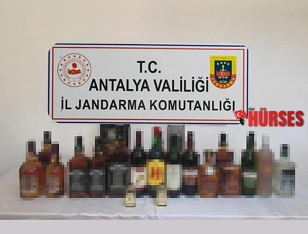 Antalya'da silah ve mühimmat kaçakçılığına 8 gözaltı