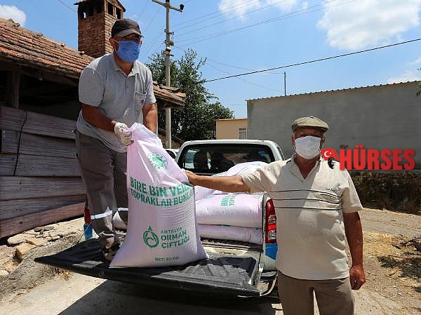 Başkan Tütüncü, Döşemealtı'da 75 çiftçinin yüzünü güldürdü