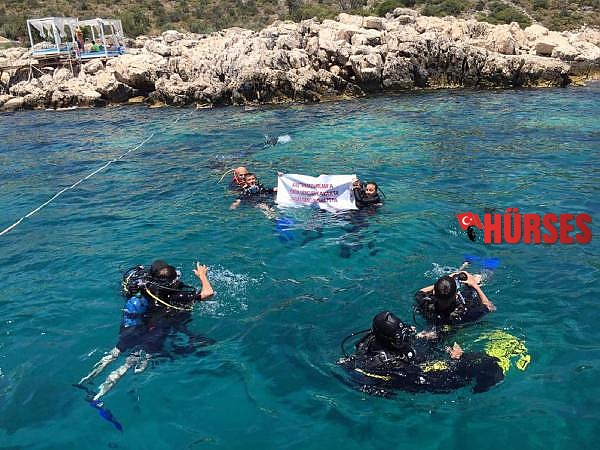 Dadaş gençler Kaş'ta dalış yaptı
