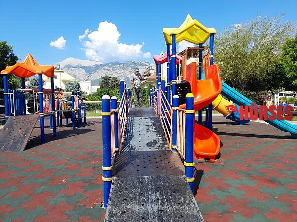 Kemer'de dezenfekte çalışmaları devam ediyor