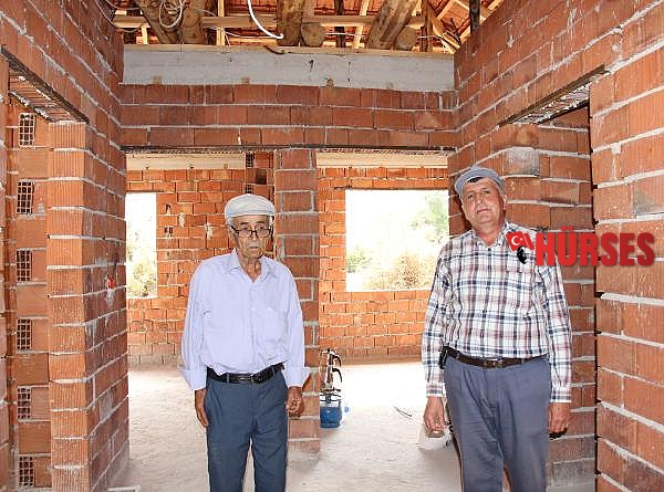 Yarım kalan ev inşaatı için yardım bekliyor