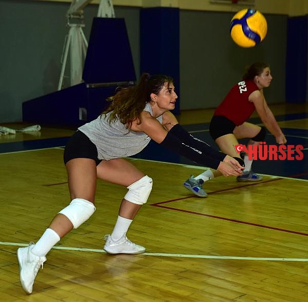 Kepez'de hedef 500 voleybolcu