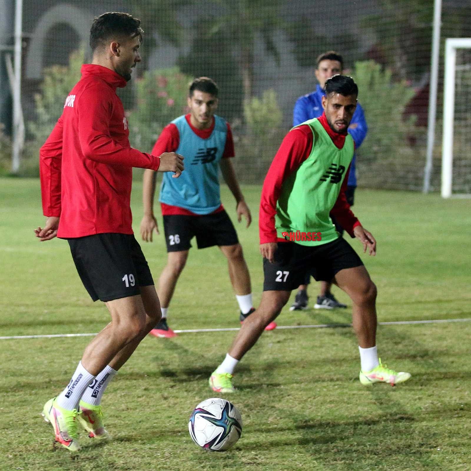 Antalyaspor, Nuri Şahin ilk antrenmanını gerçekleştirdi
