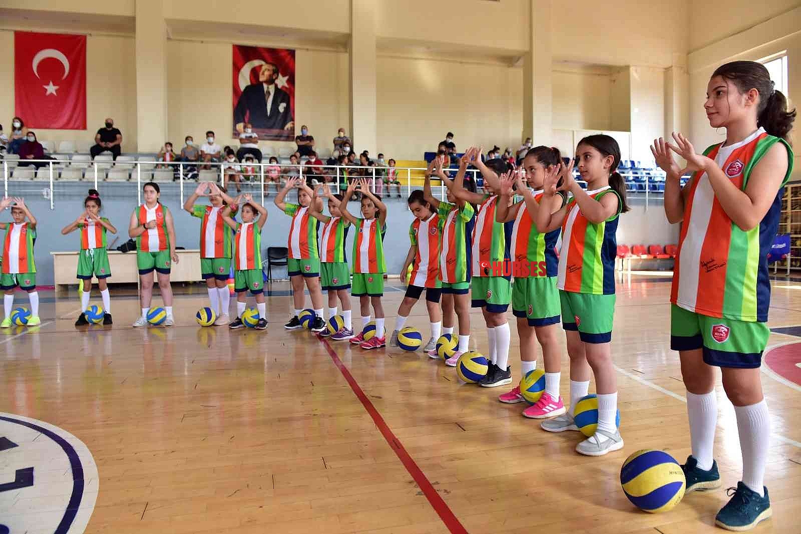 Kepez'de fileye yeni sultanlar yetişiyor