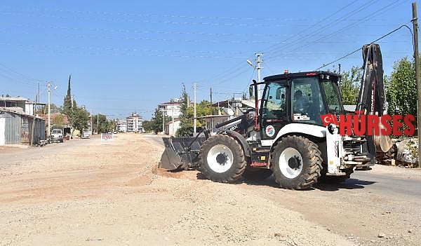 Kepez'de yağmur suyu hattı çalışmaları devam ediyor