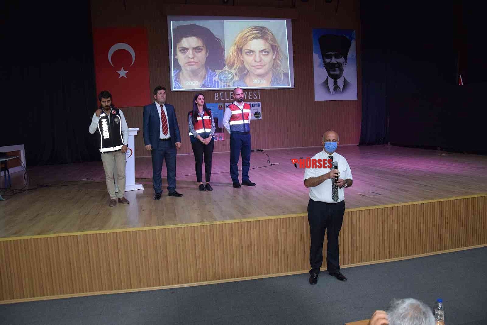 Kumluca'da eğitimcilere yönelik narkotik bilgilendirme toplantısı
