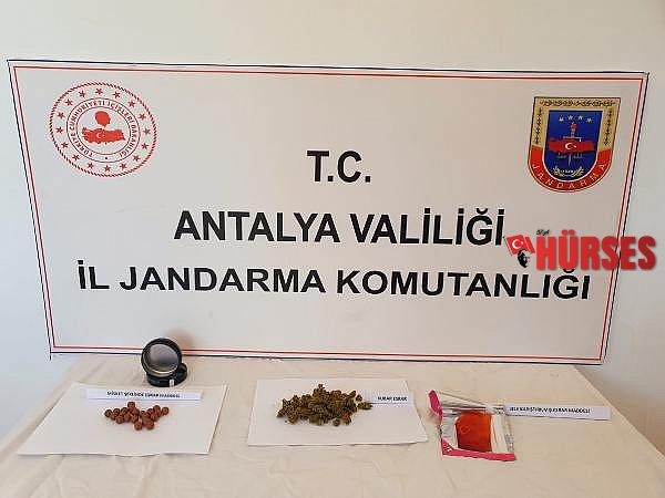 Misket çikolata şeklinde esrar ele geçirildi