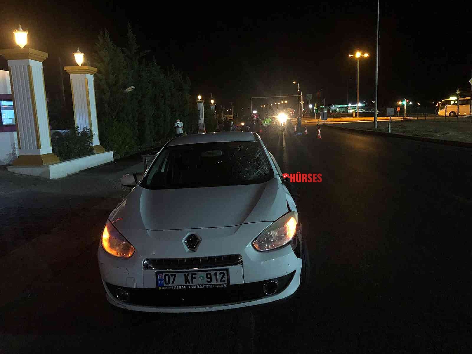 Otomobil yayaya çarpıp havaya savurdu; 1 ölü