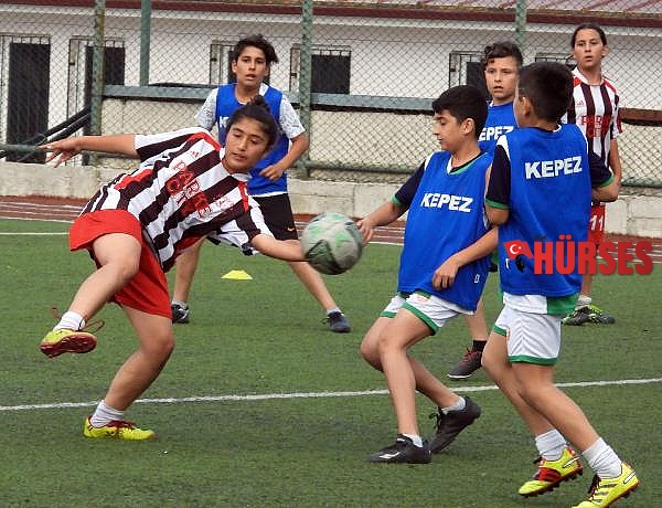 2022/05/kepezli-cocuklarin-futbollu-19-mayisi-1eb55f566640-4.jpg