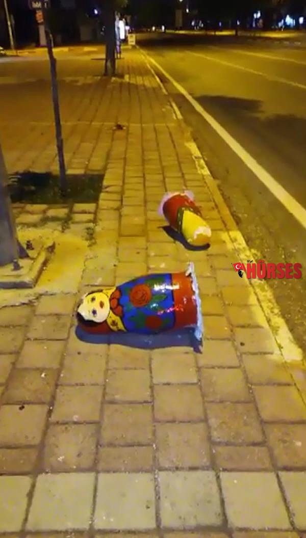 Antalya'da Dostluk Parkı'ndaki matruşkalara saldırı
