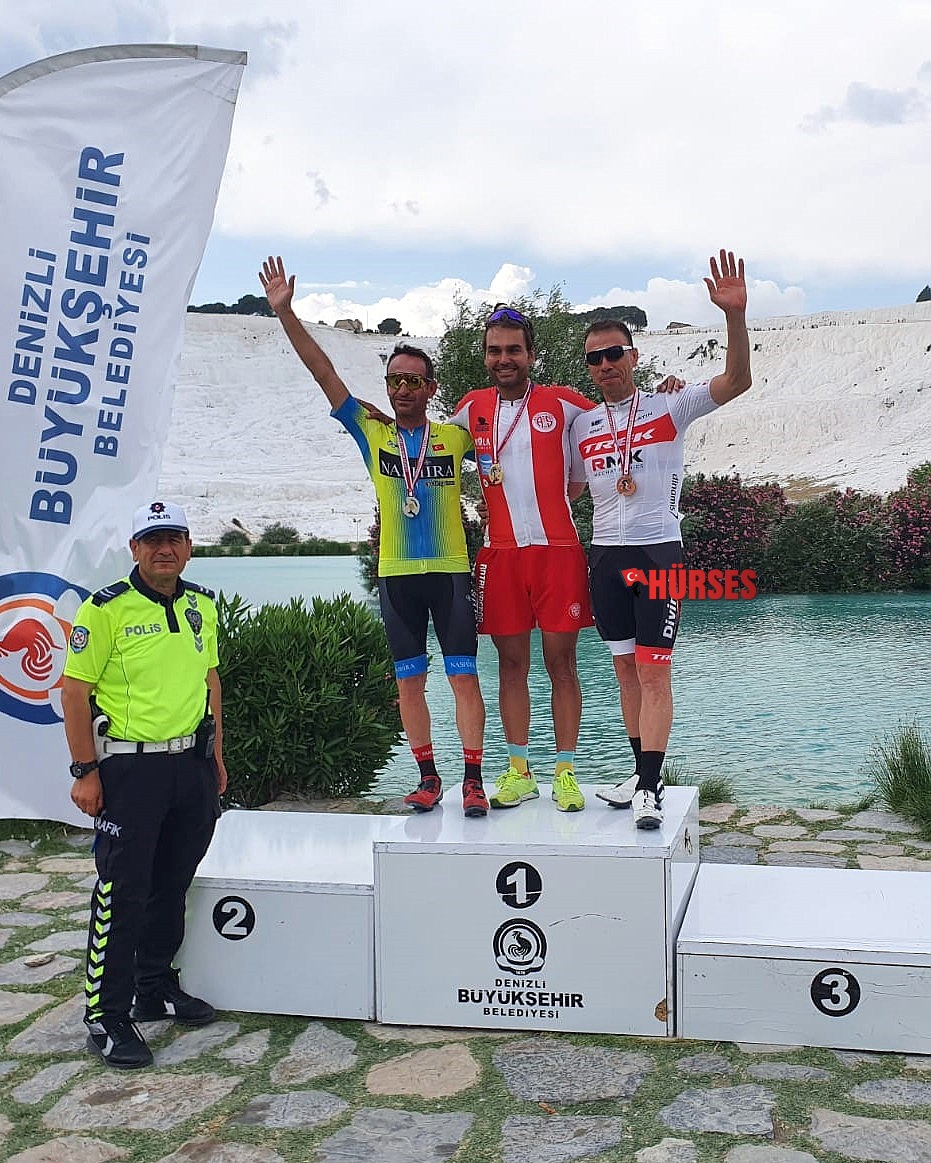 Antalyaspor bisiklet takımı Denizli'den madalyayla döndü